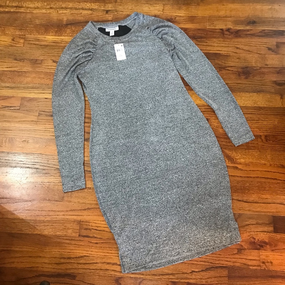 Motherhood LS Maternity Dress NWT
Medium Maternity
Comfy Stretch Material
Rayon - Picture 8 of 16